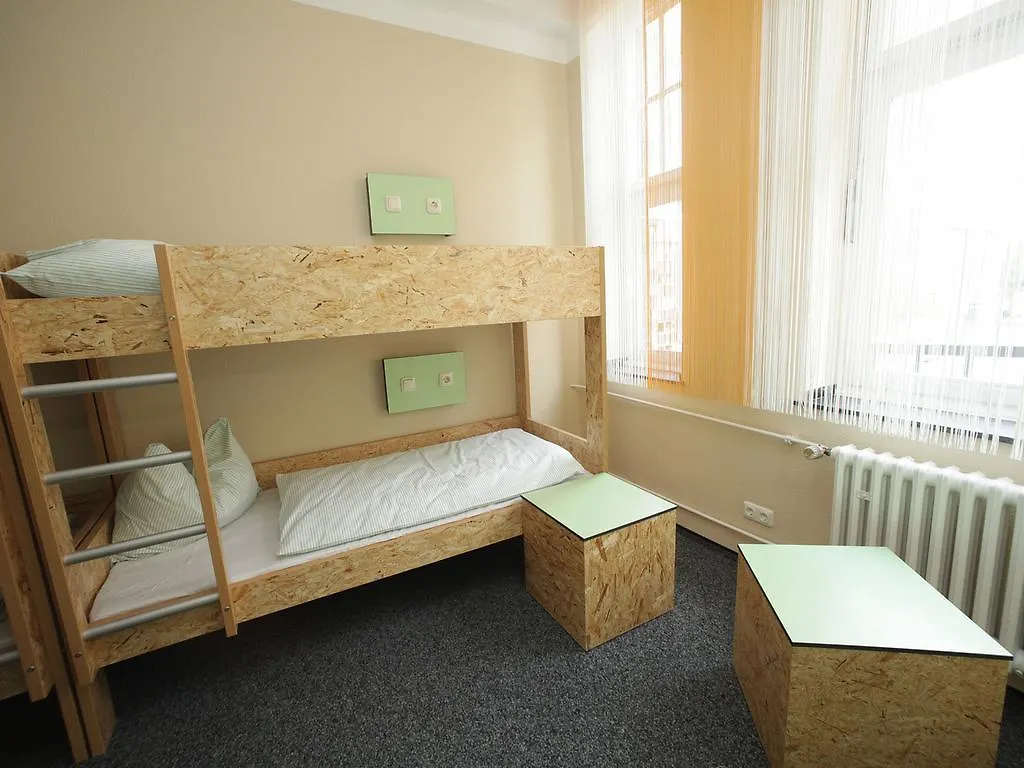 Pathpoint Cologne - Backpacker Hostel 0*,