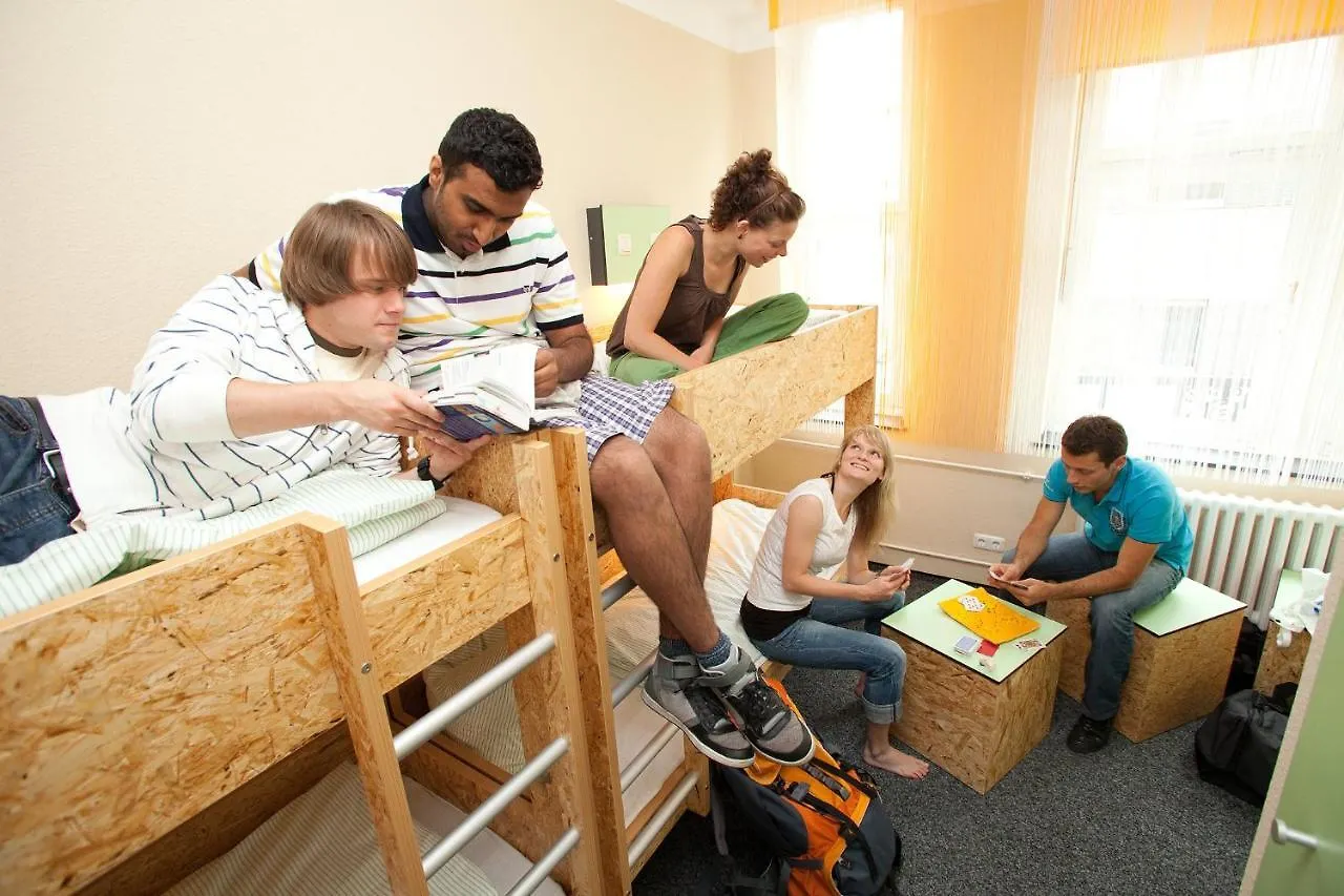 Pathpoint Cologne - Backpacker Hostel